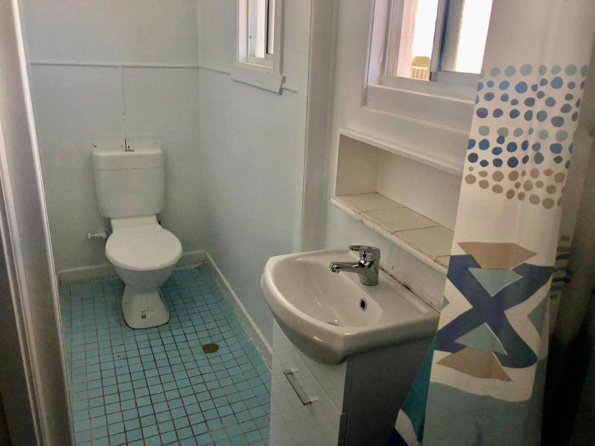 Aussie Dream Hostel Гоулд Коуст Екстериор снимка