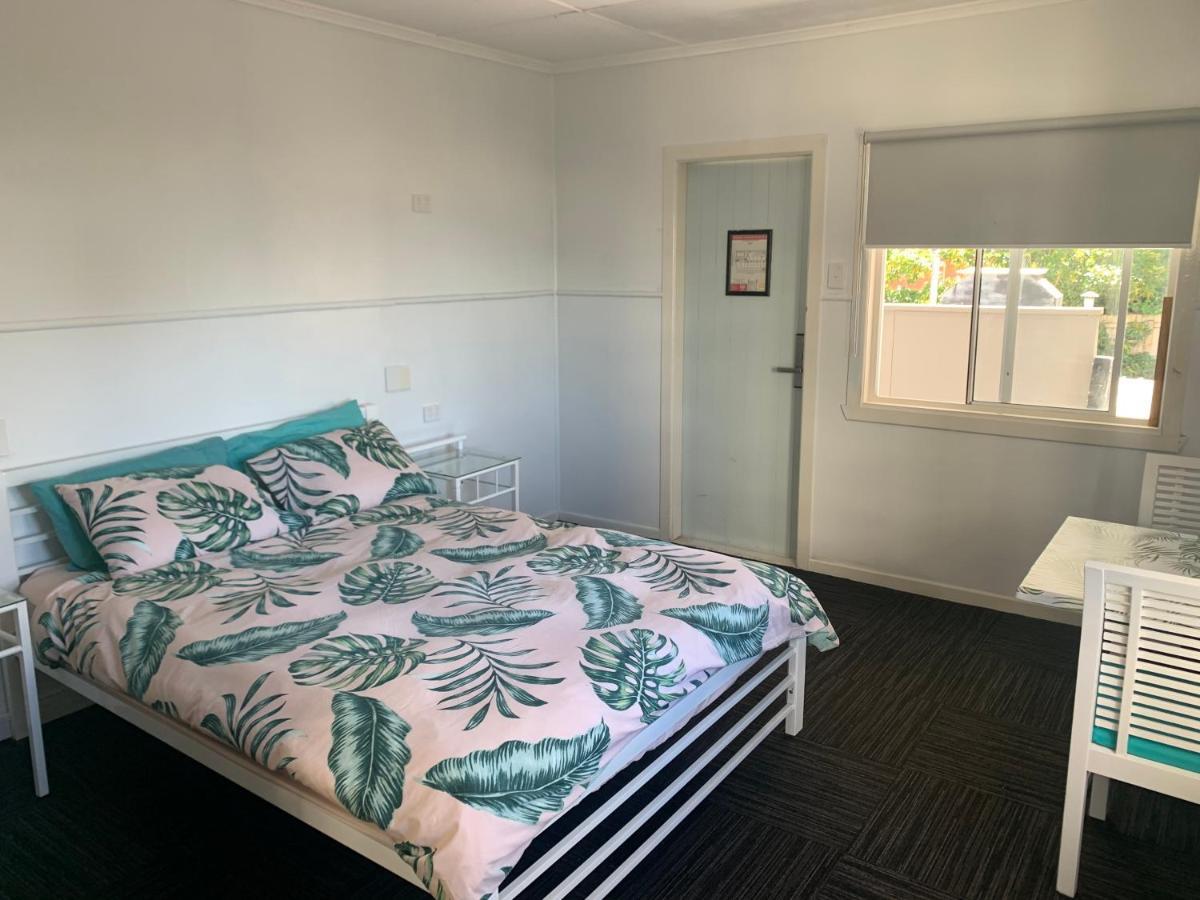 Aussie Dream Hostel Гоулд Коуст Екстериор снимка
